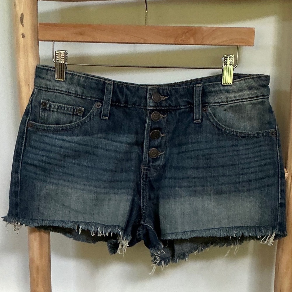 Lucky Brand The Cut Off Denim Shorts Blue Button Fly Raw Hem Womens Size‎ 4 27